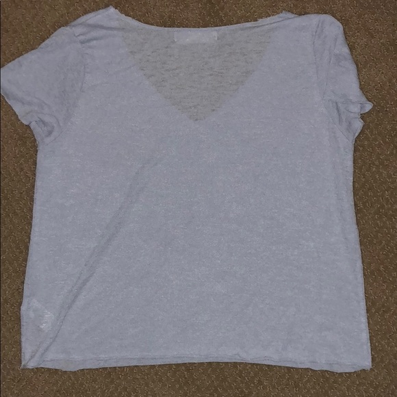 Textured Knit V-neck tee - Picture 3 of 5